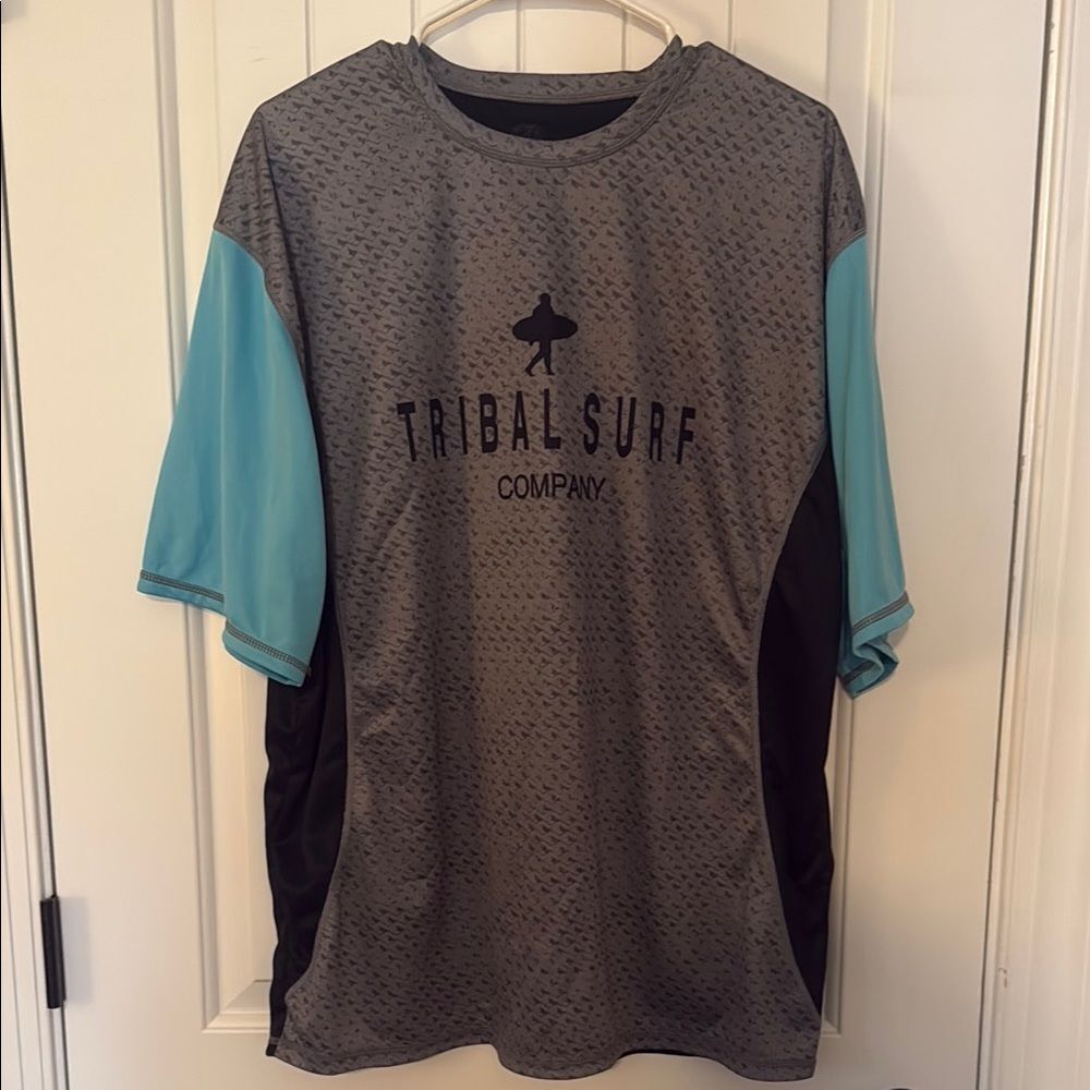 Tribal Men's Gray and Blue swim Shirt worn one time Large